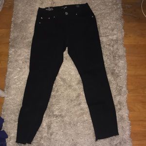 Black skinny jeans
